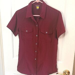 Womens Eddie Bauer lightweight Cooling Short Sleeve Shirt